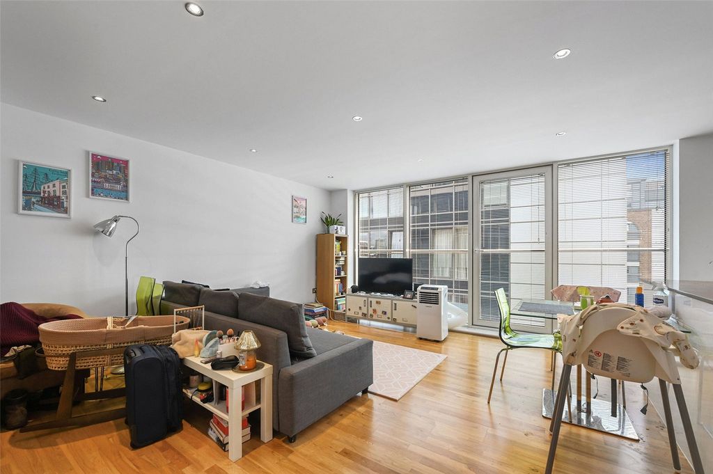 Property photo 1 of 12 New Capital Quay