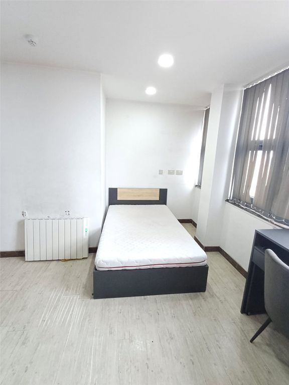 Property photo 1 of 9 Picture No. 04