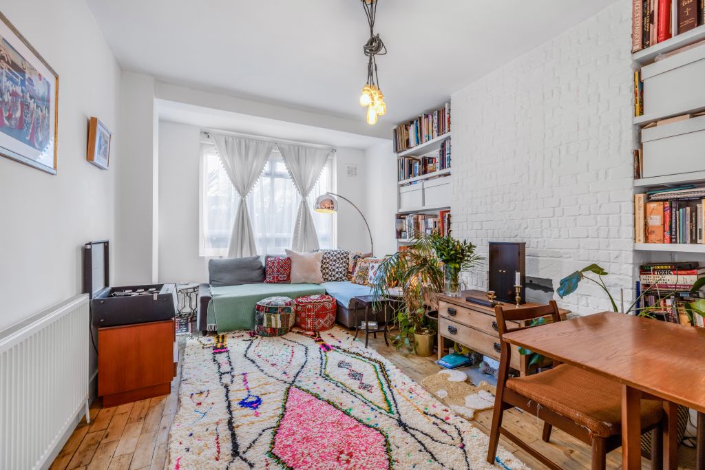 Property photo 1 of 12