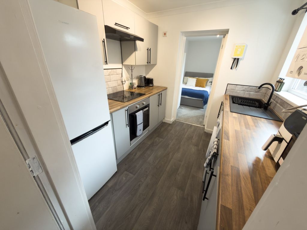 Property photo 2 of 8 5-Img_2863