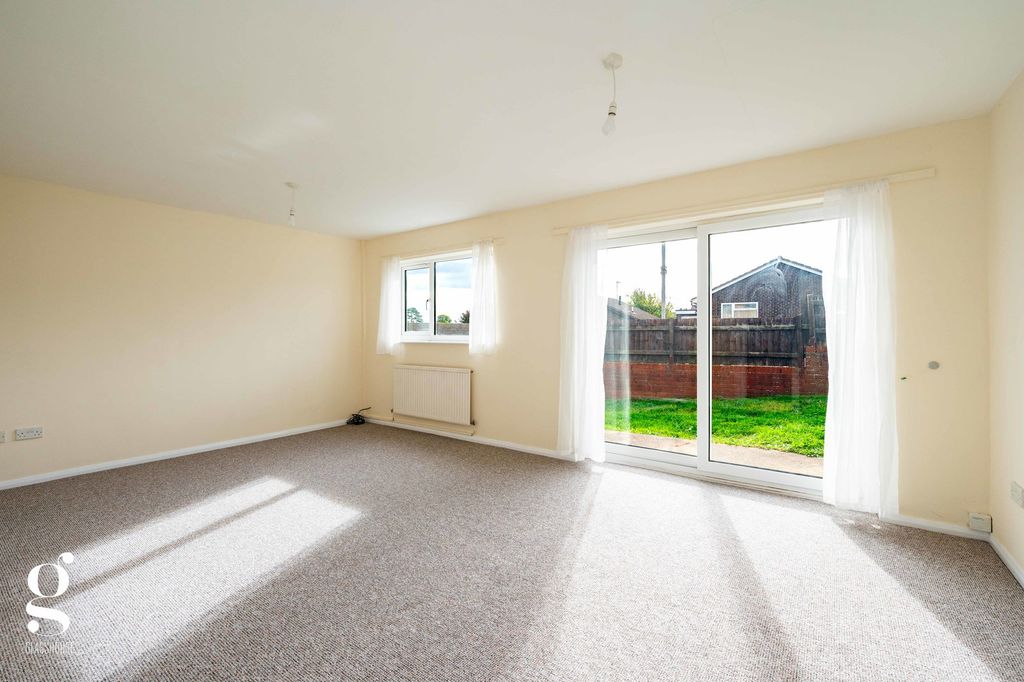 Property photo 2 of 15