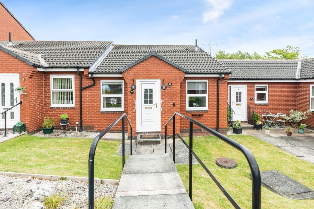 Property photo 2 of 16