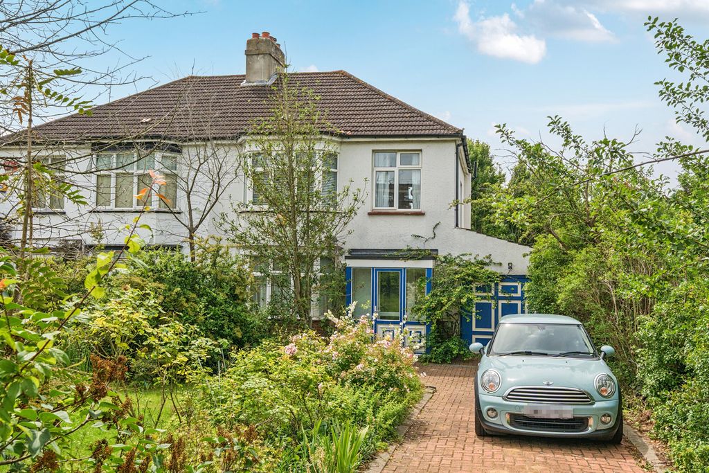 Property photo 1 of 20 1478273-29-6A3039...