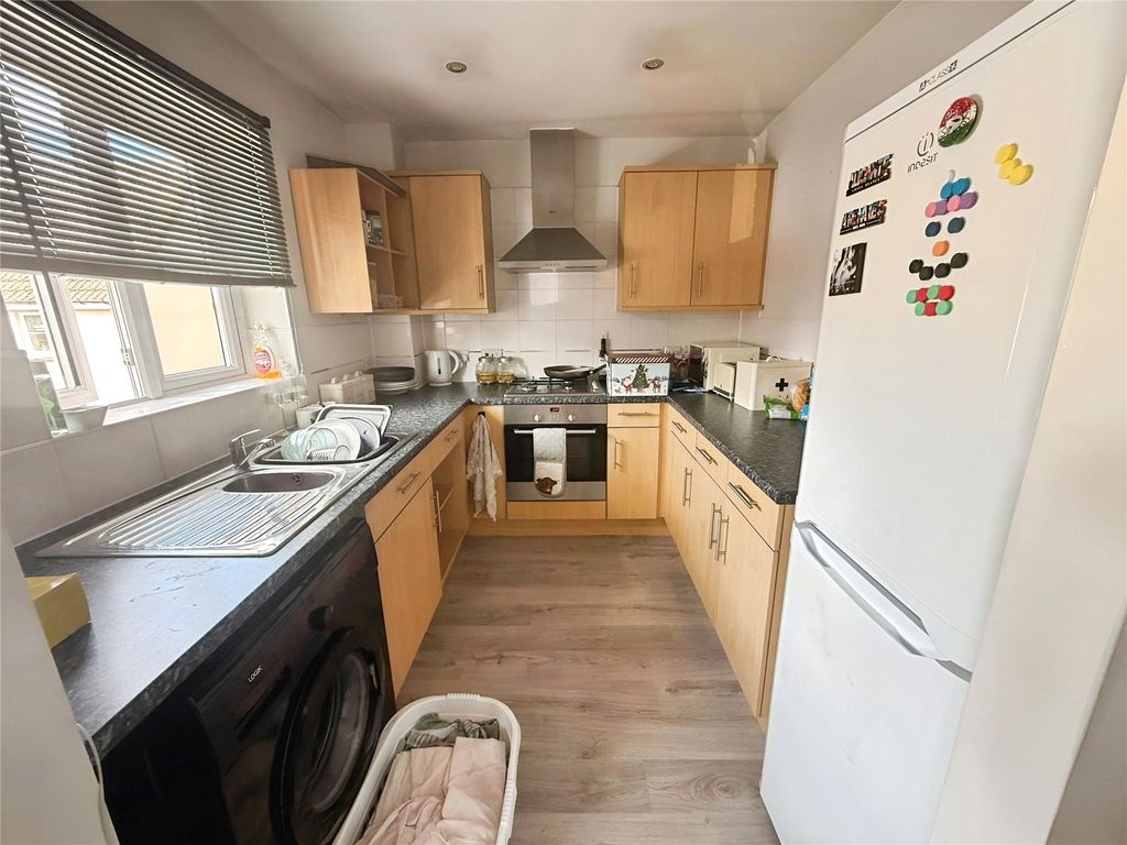 Property photo 2 of 6 Picture No. 06