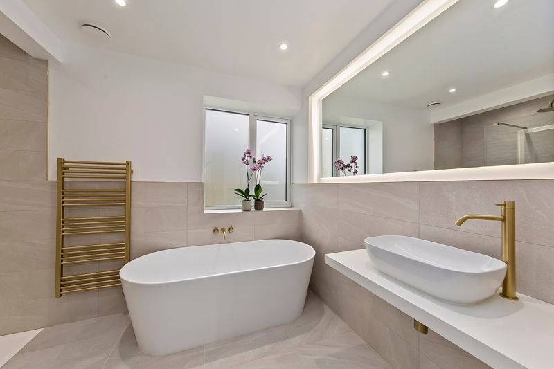 Additional image 21 of 4 bed semi-detached house for saleHurst Road, East Molesey KT8