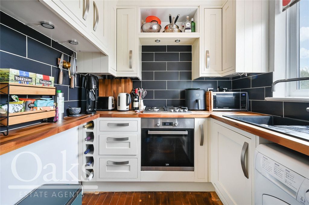 Property photo 3 of 8 Picture No. 04