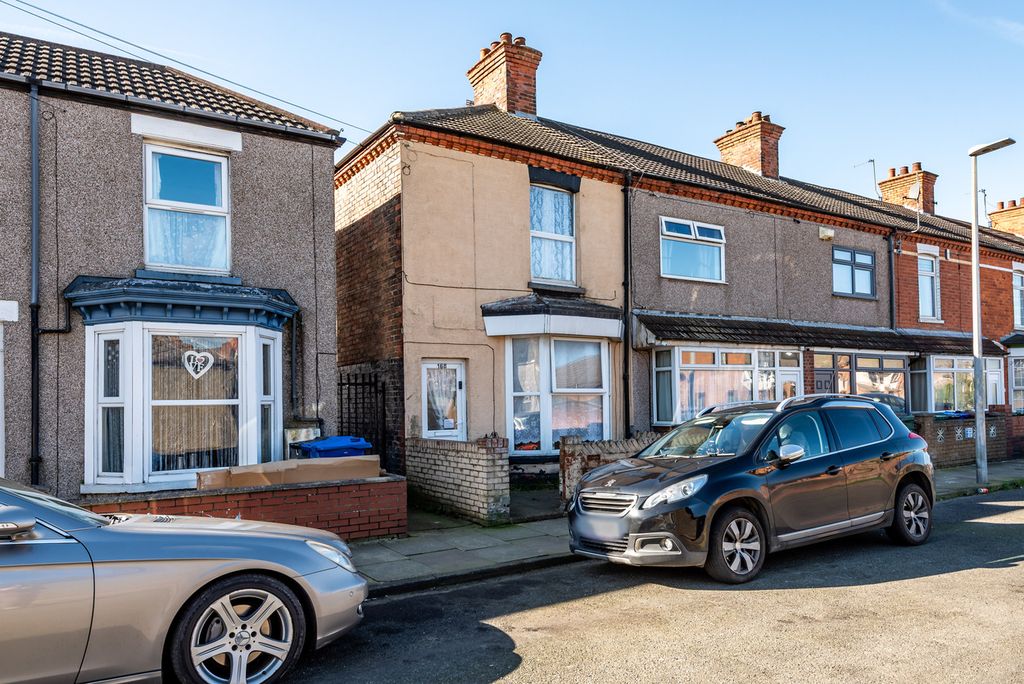 Property photo 1 of 28