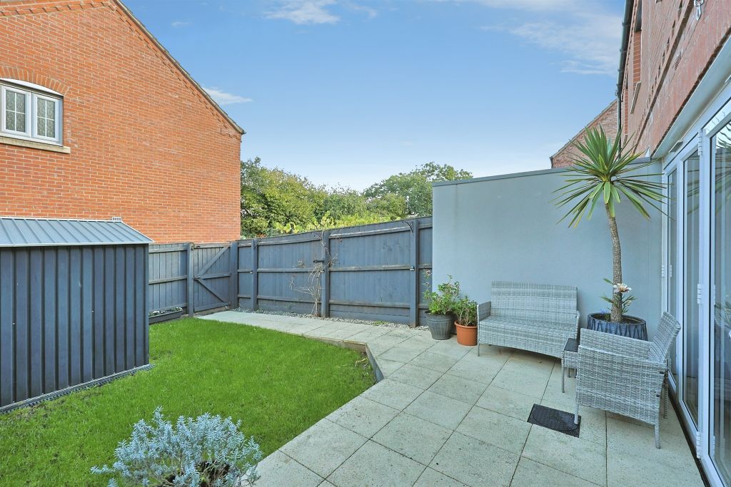 Property photo 3 of 25