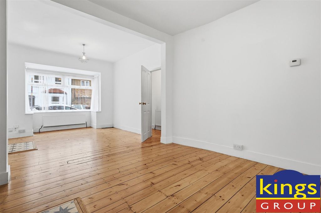 Property photo 2 of 21