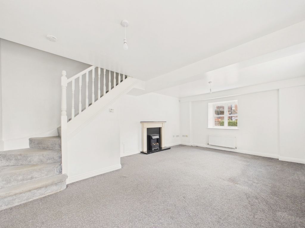 Property photo 2 of 12 5392363