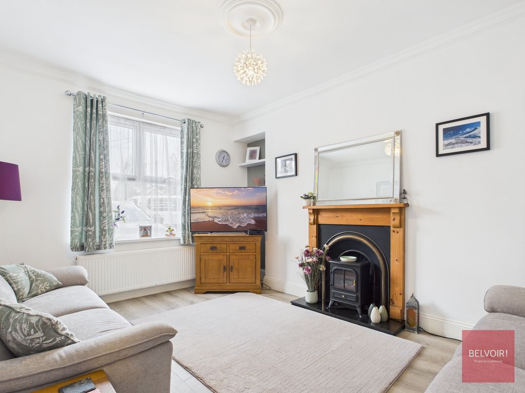 Property photo 2 of 27