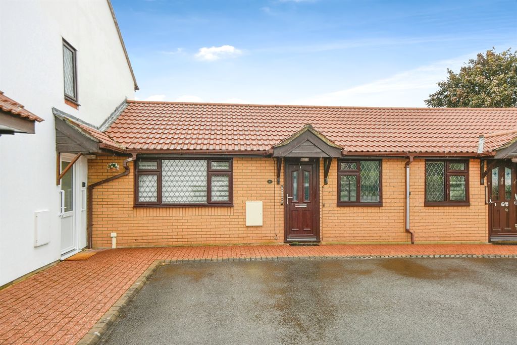 Property photo 1 of 17