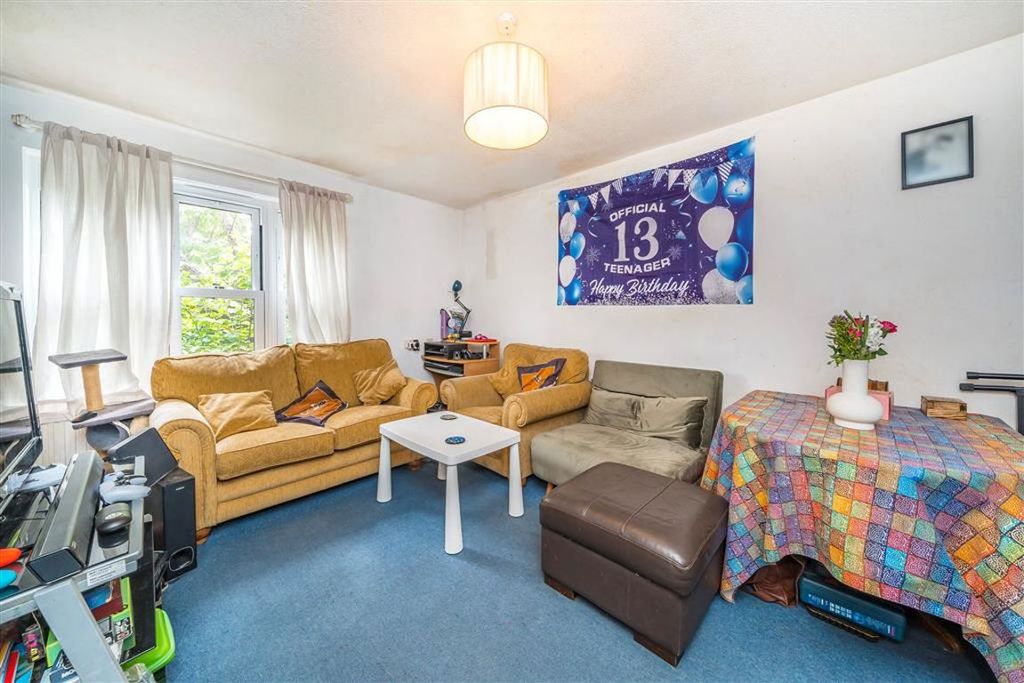 Property photo 2 of 5