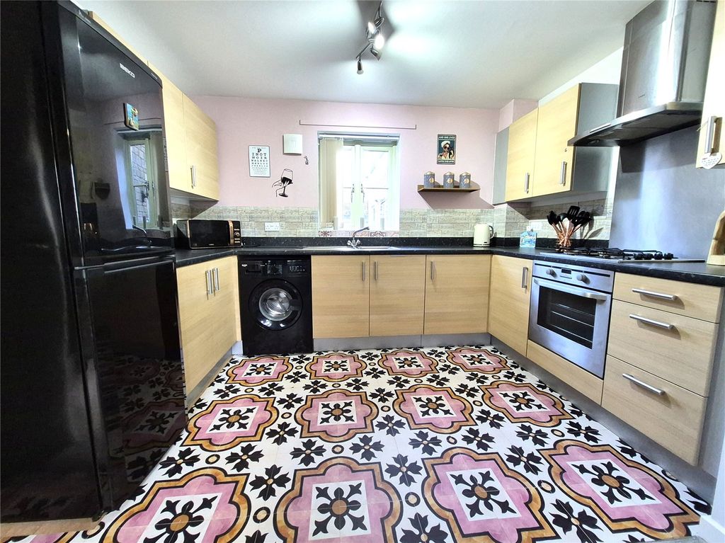 Property photo 3 of 10 Picture No. 31