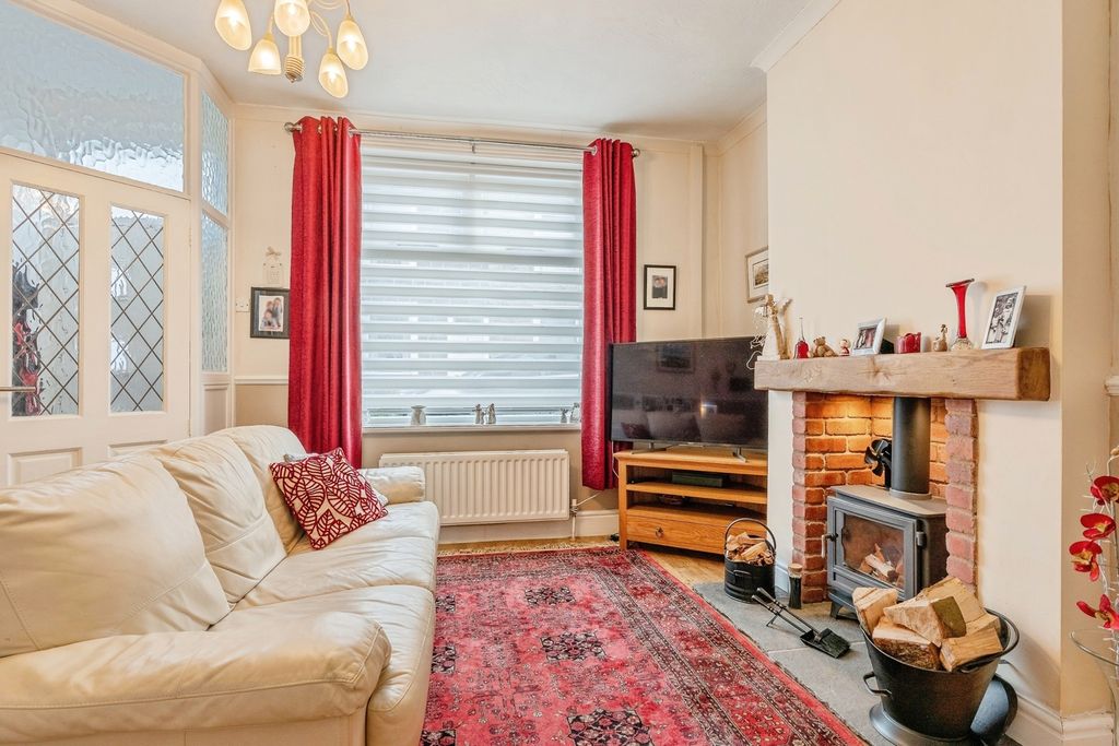 Property photo 3 of 20 Pbox-Img.Jpg