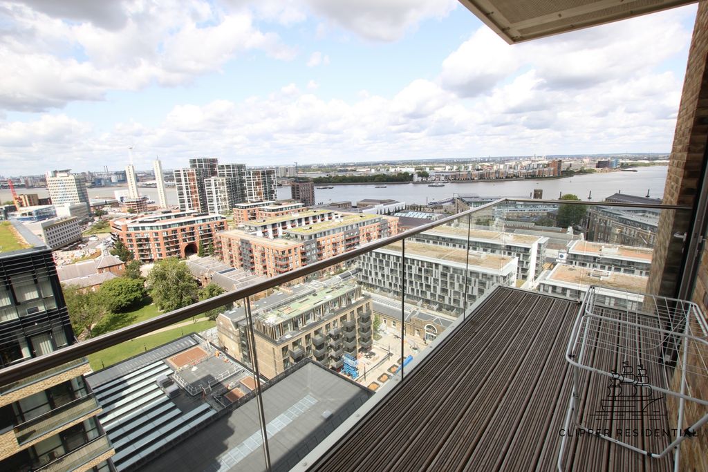 Property photo 1 of 14 Photo 7