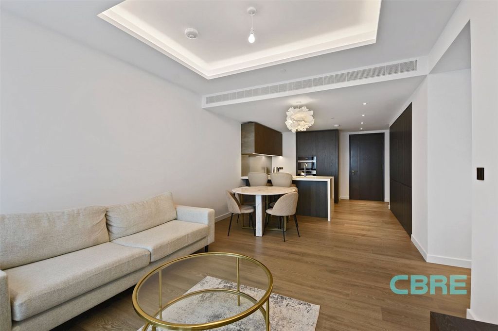 Property photo 3 of 15 Carnation Way
