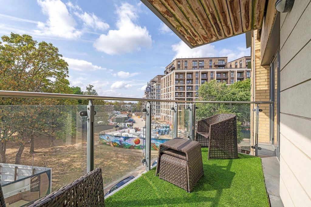 Property photo 2 of 13 Terrace.Jpg