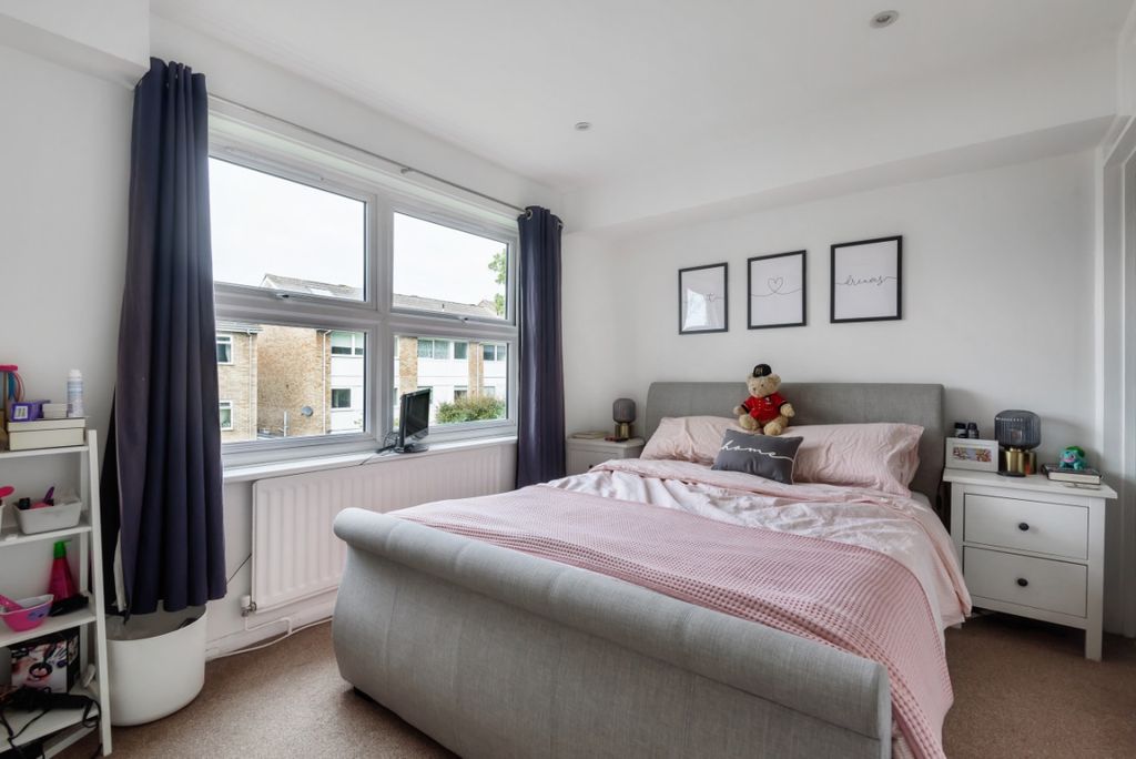 Property photo 2 of 10 839382 (5)