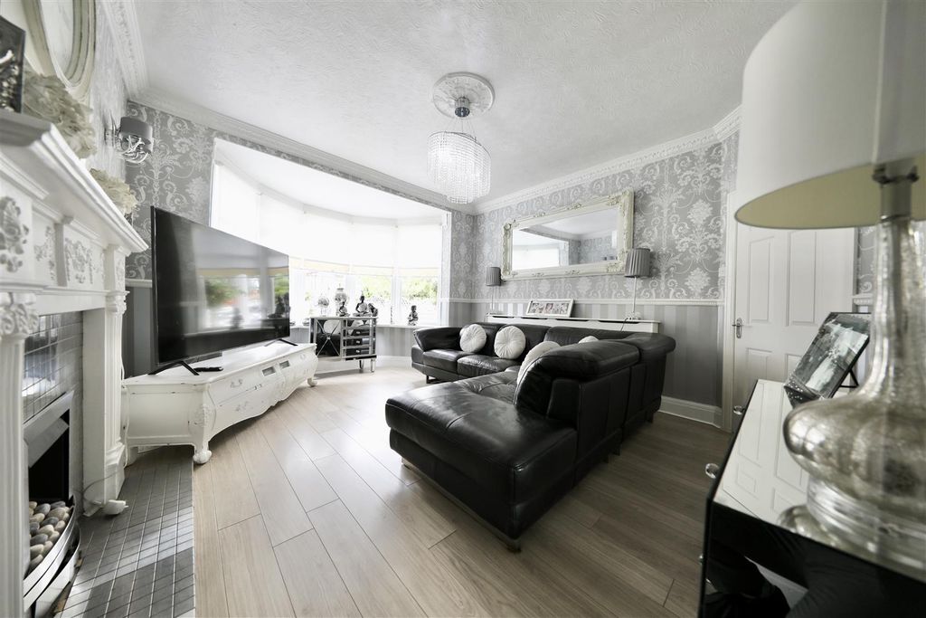 Property photo 2 of 42 0A9A2713.Jpg