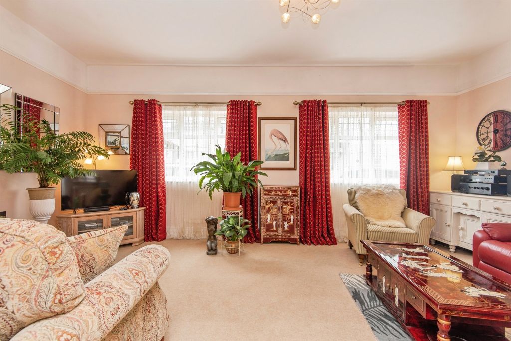 Property photo 2 of 18