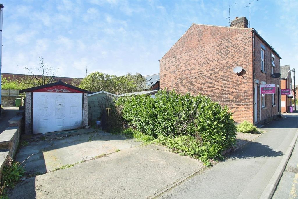 Property photo 2 of 10 Exterior