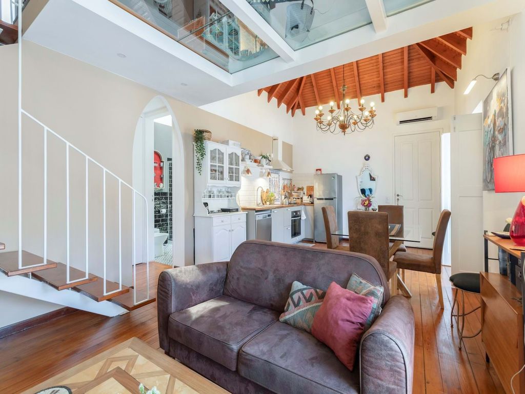 Property photo 2 of 30