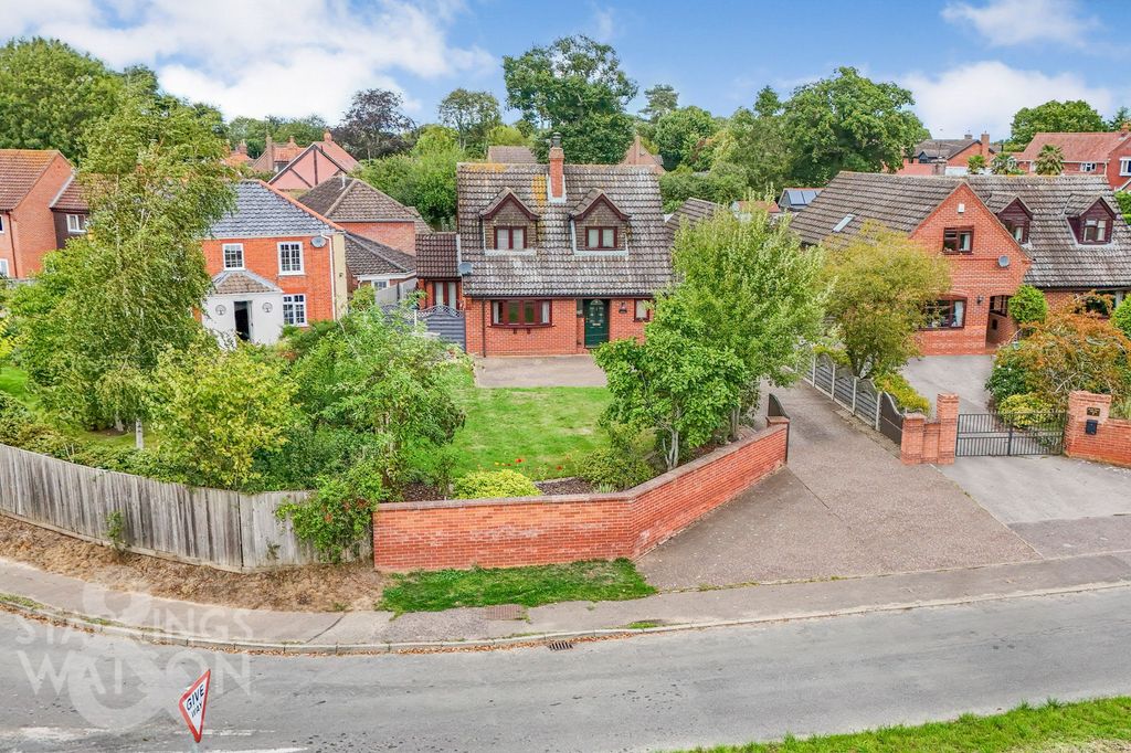 Property photo 1 of 33