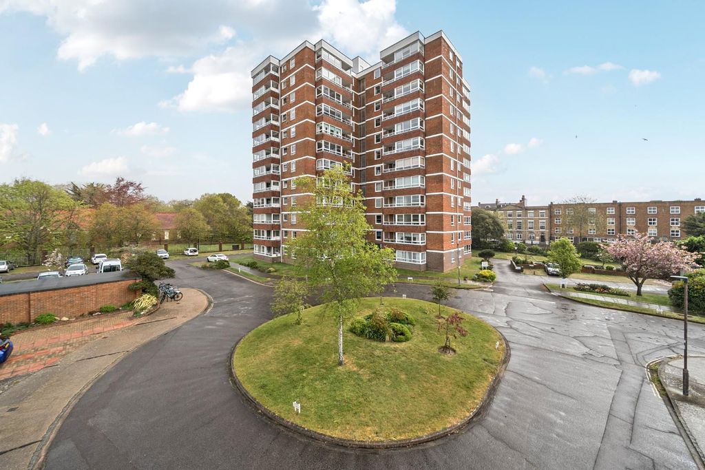 Property photo 2 of 11 1441601-8-69E0A2744Ff6c.Jpg