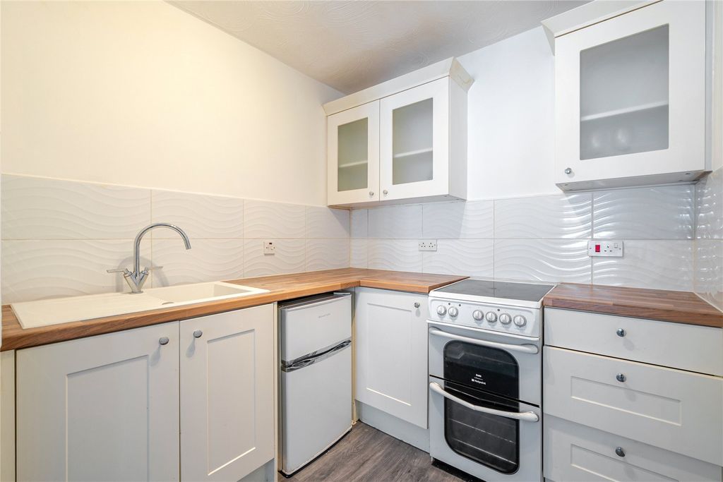 Property photo 2 of 11 Picture No. 05