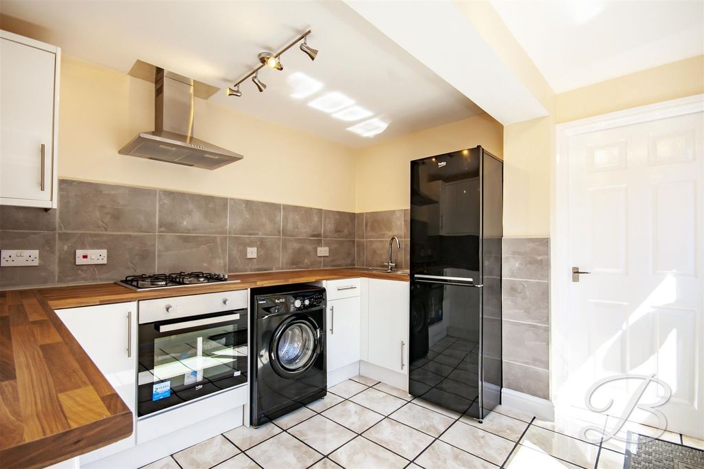 Property photo 2 of 23 P73P2Lpthucjuxf2Lkvz-G.Jpg