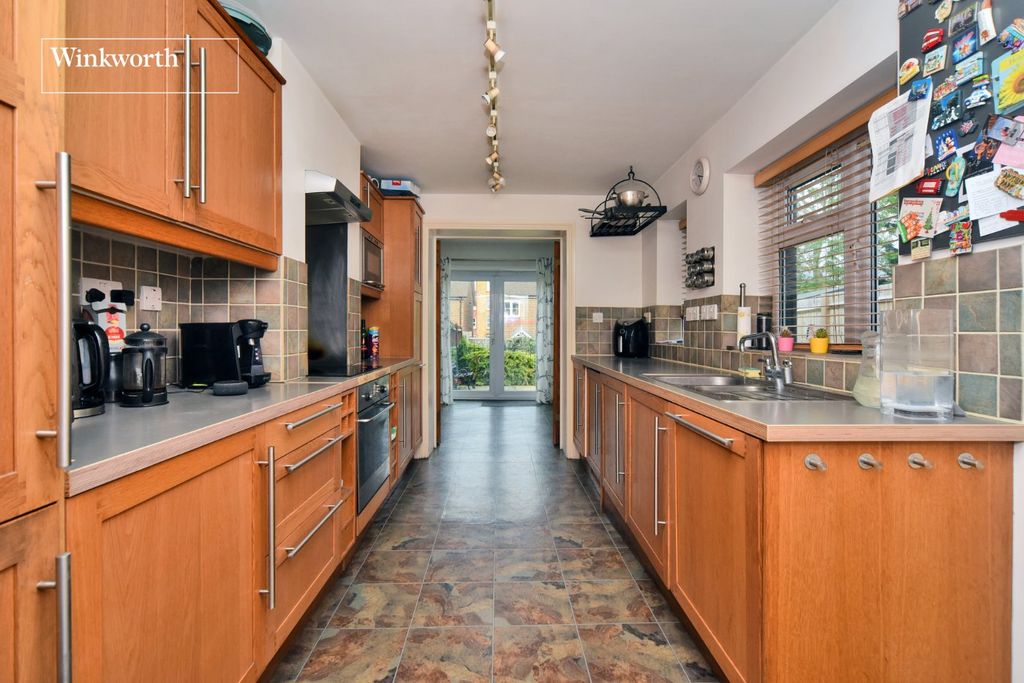 Property photo 3 of 15 Picture No. 06