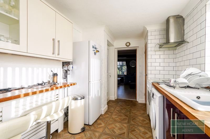 Property photo 3 of 15 Photo 5