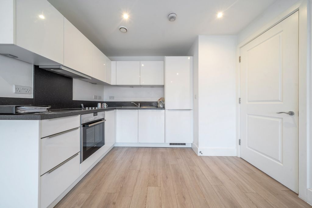 Property photo 2 of 17 1229017 (5).Jpg