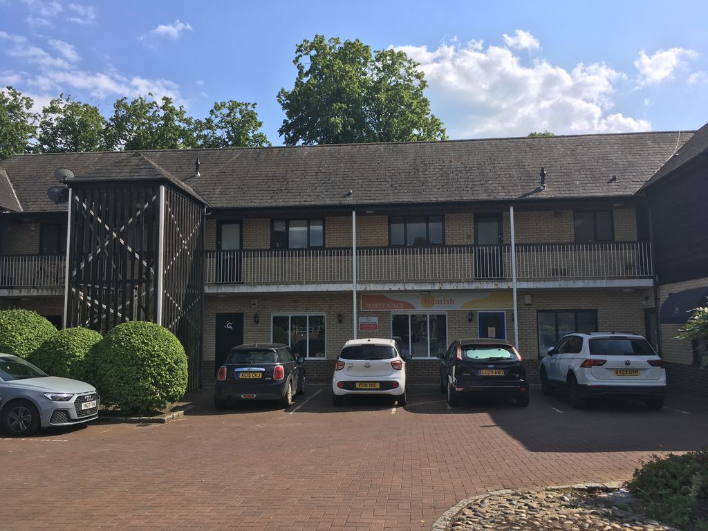Property photo 1 of 3