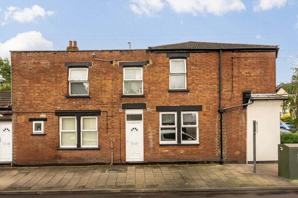 Property photo 1 of 3