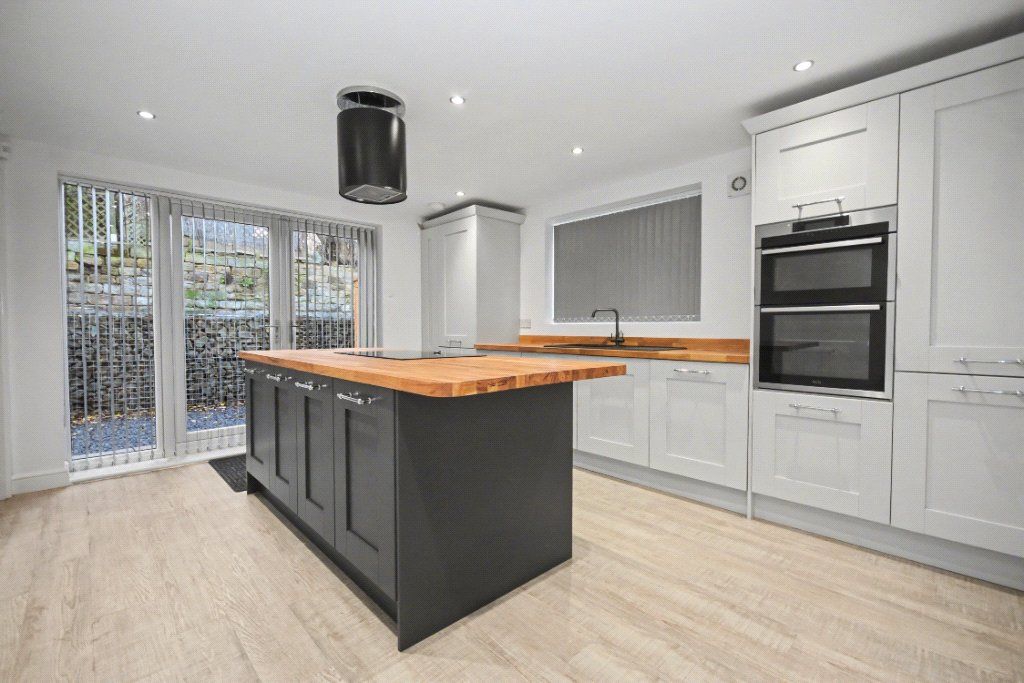 Property photo 2 of 18 Picture No. 19