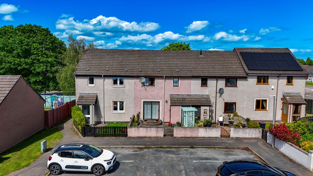 Property photo 1 of 33