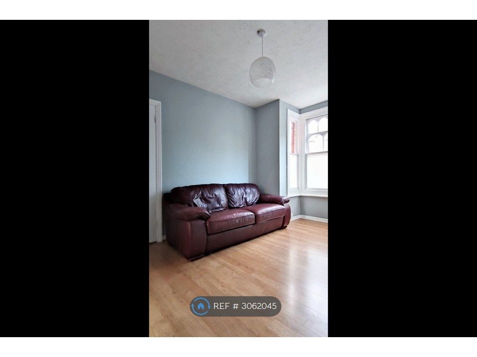 Property photo 3 of 25