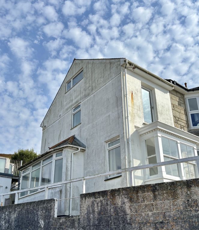Property photo 1 of 13 3Â Bedroom Semi-Detached House For Sale