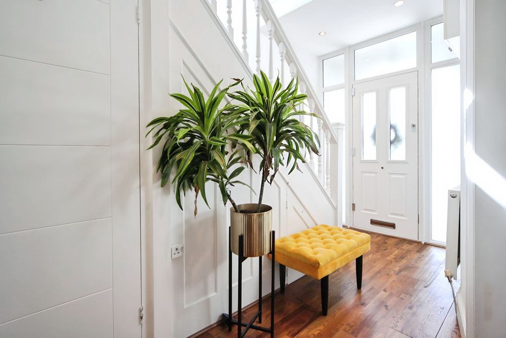 Property photo 3 of 43 Hallway