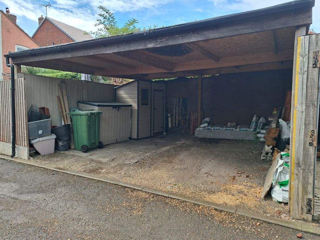 Property photo 2 of 18