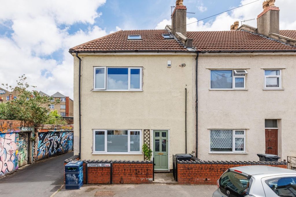 Property photo 2 of 20 12 Chapel Road, Bs5-26.Jpg