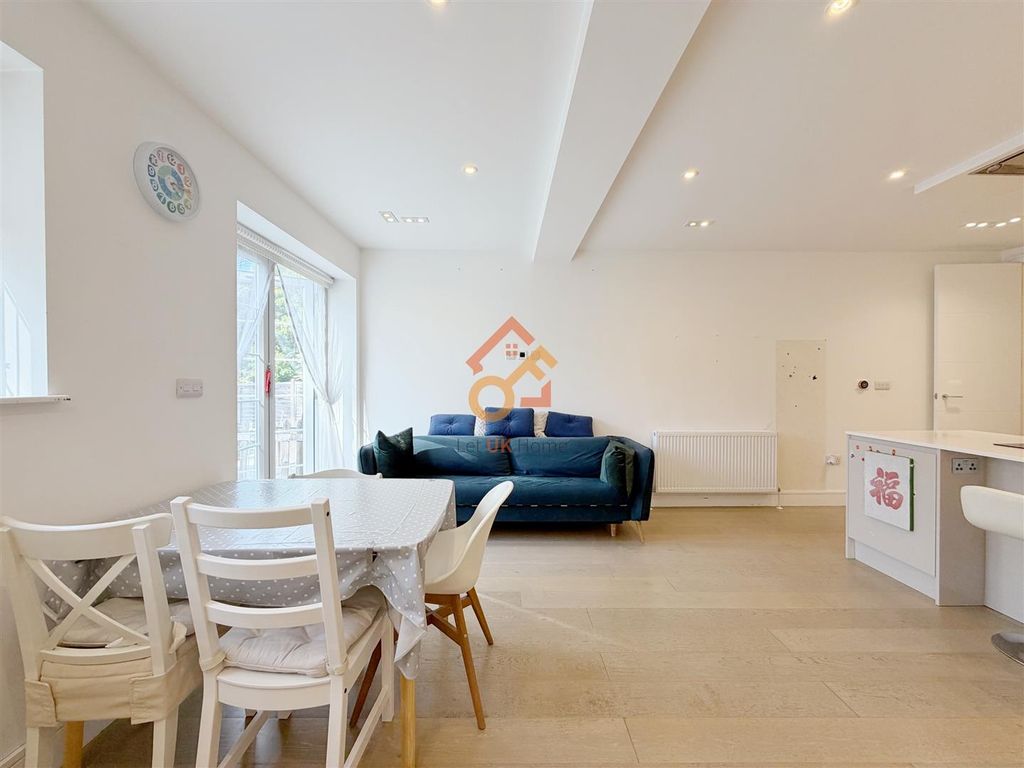 Property photo 3 of 27 Img_0985.Jpg