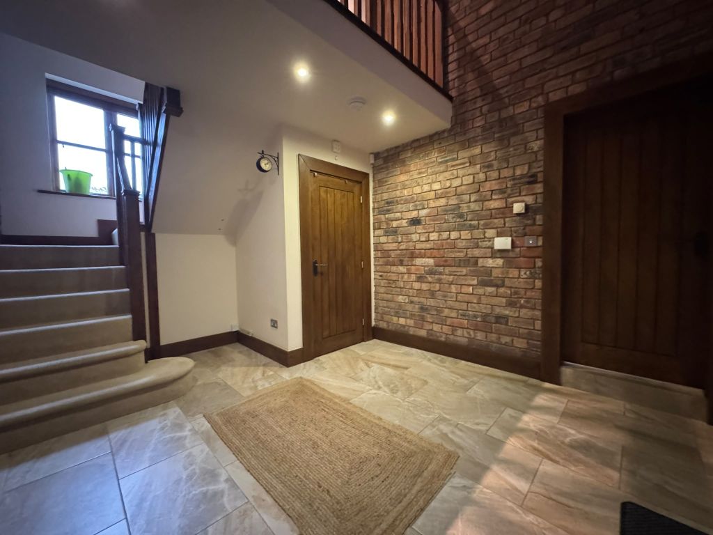 Property photo 2 of 29