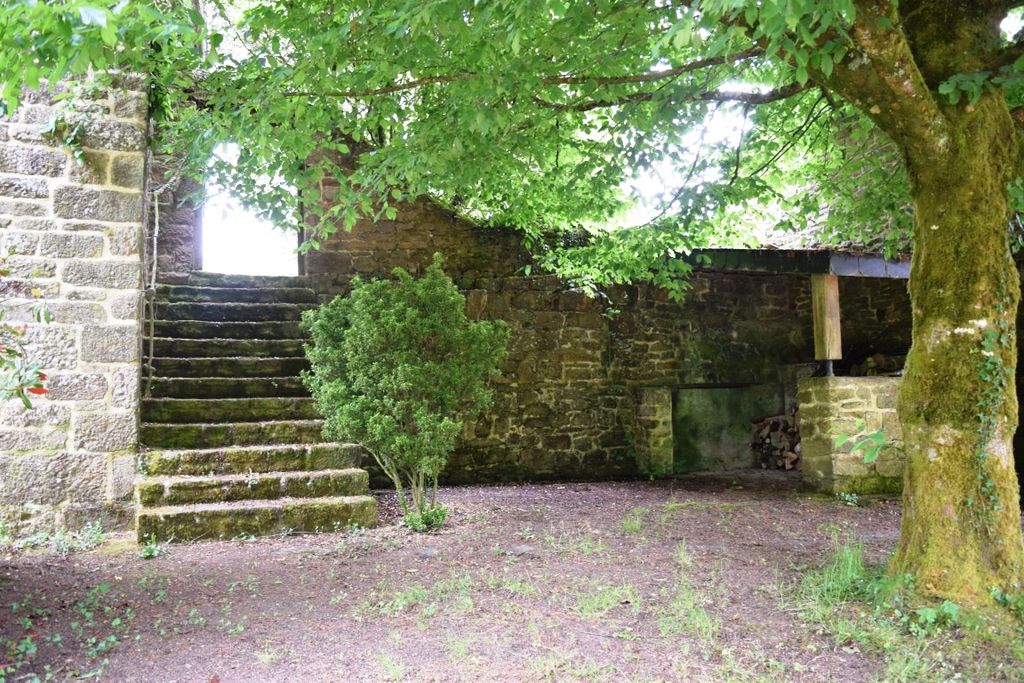 Property photo 2 of 47