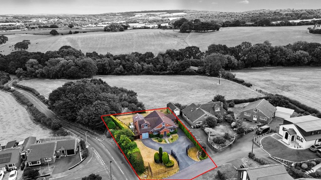 Property photo 2 of 31 Dji_0239