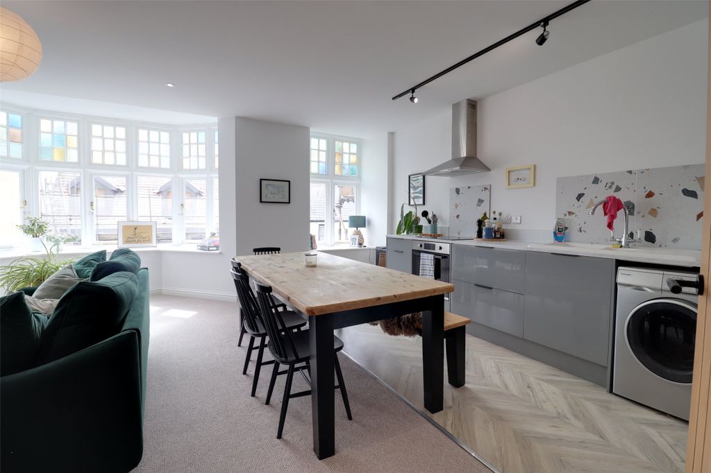 Property photo 3 of 7 Picture No. 14