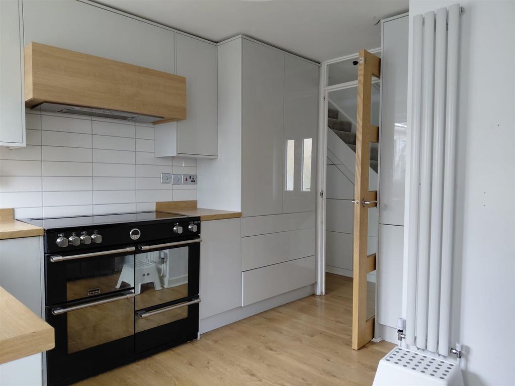 Property photo 2 of 15 Kitchen.Jpeg