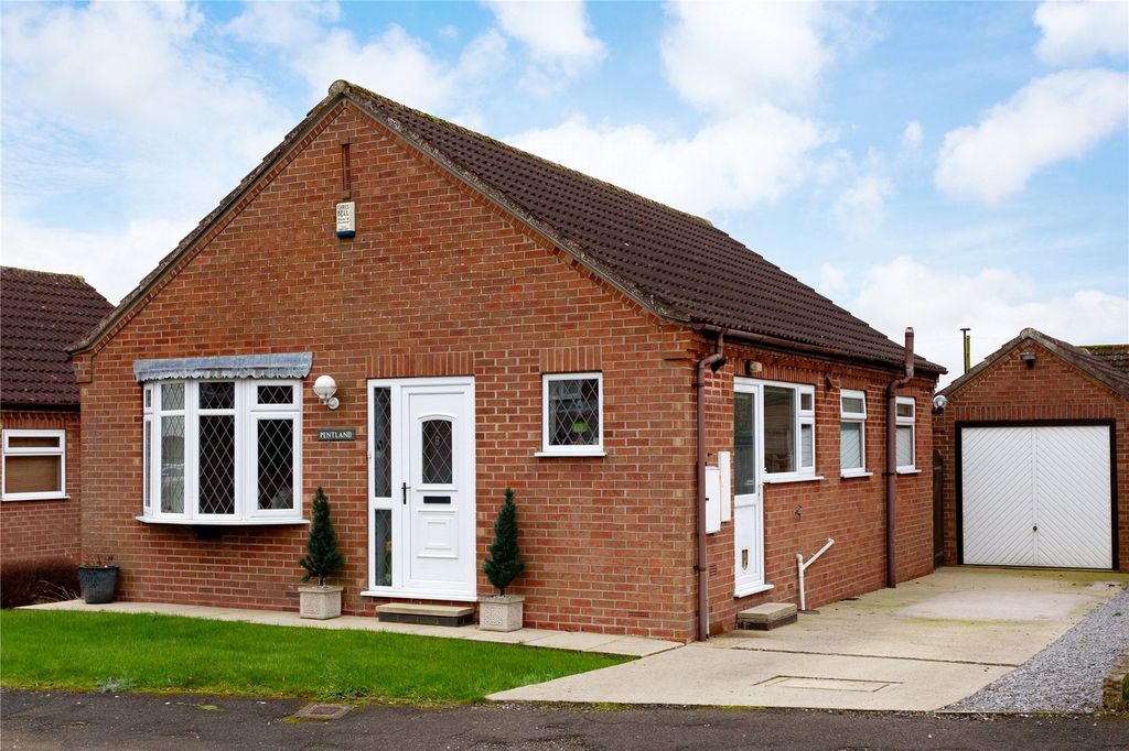 Property photo 1 of 10 Photo